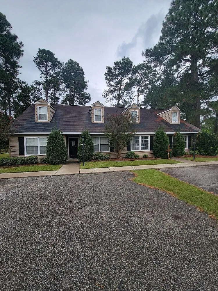 3 bed, 1725 sqft, $1,400 — Photo 1