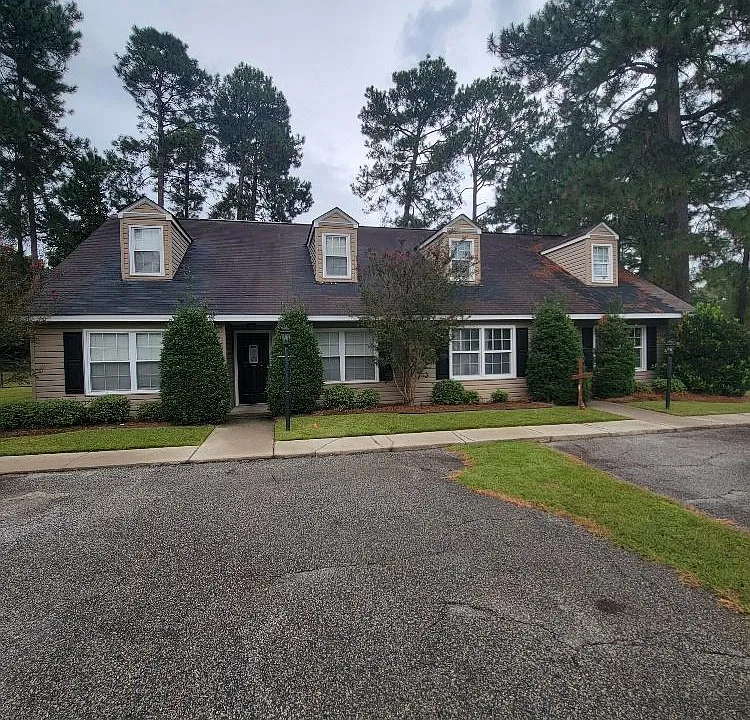 219 Courtney Way #B