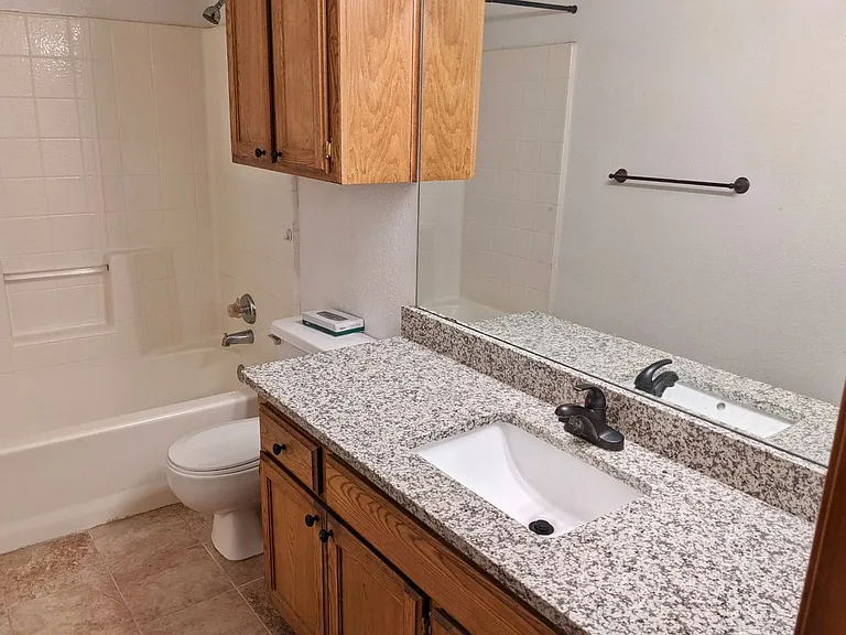 2109 Parkview Dr — Photo 14