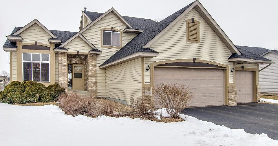 1st image of 2907 88th Ln NE