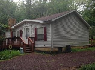 1012 Woodhaven Dr, White Haven, PA 18661