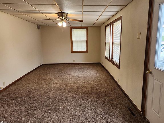 5th image of 209 N 7th St