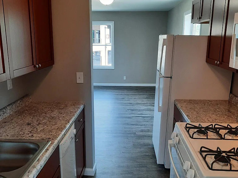 2115 1/2 E Main St #2 — Photo 9