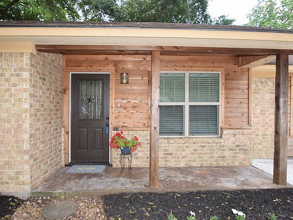 3rd image of 5711 Dahlia Ln