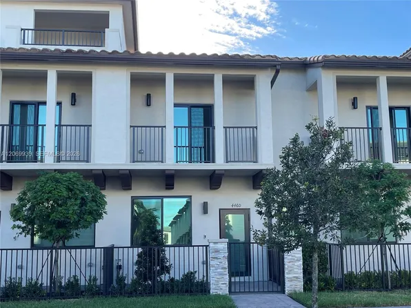 4460 NW 83rd Ave, Doral, FL 33166