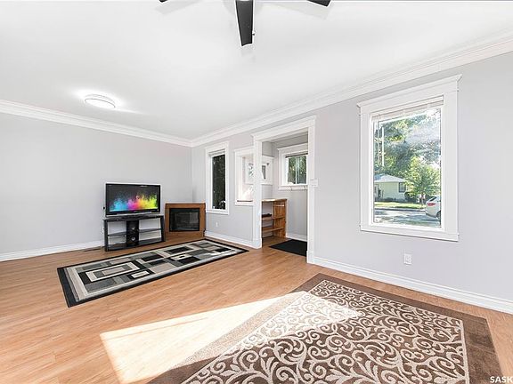 5th image of 1017 J AVENUE N