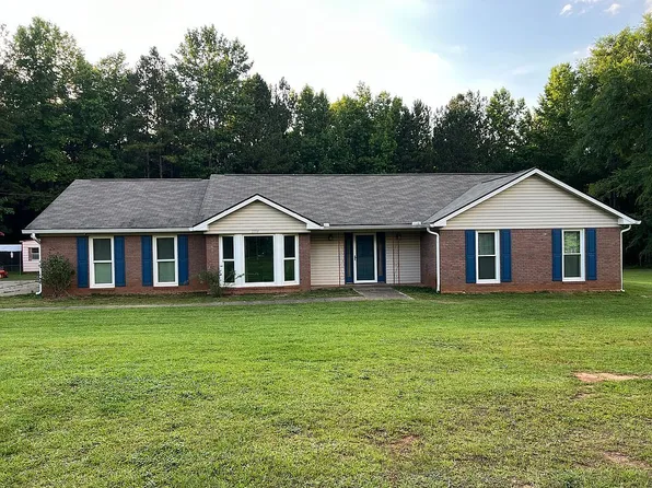 2376 Mount Airy Rd, Waverly Hall, GA 31831