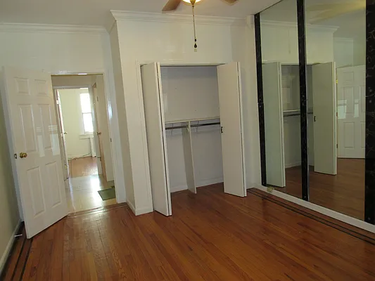 Rented by Zikos Realty Services | media 9