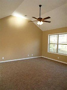 3rd image of 601 Hidden Valley Dr