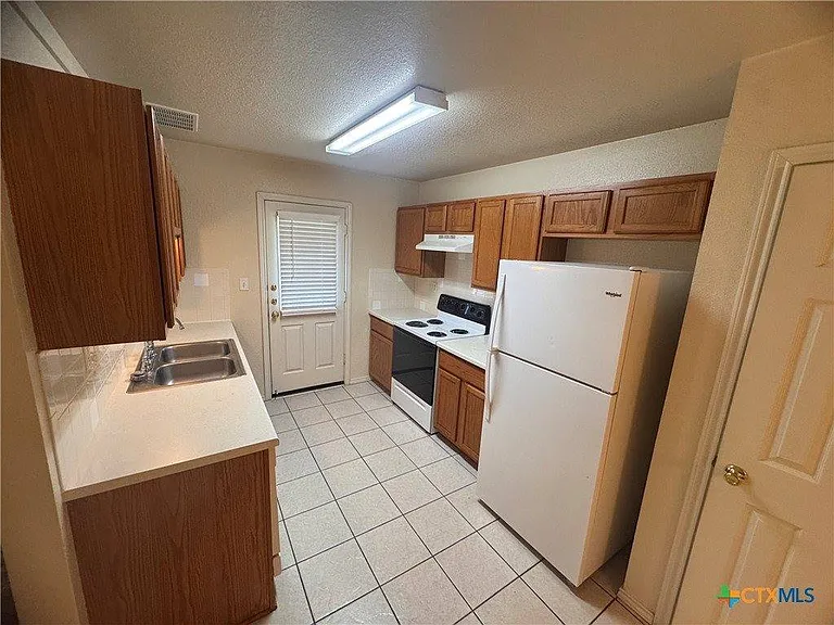 4907 John David Dr #A — Photo 6