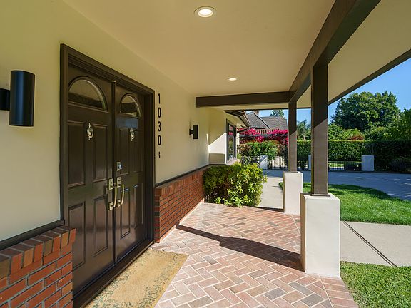 5th image of 1030 Linda Vista Ave