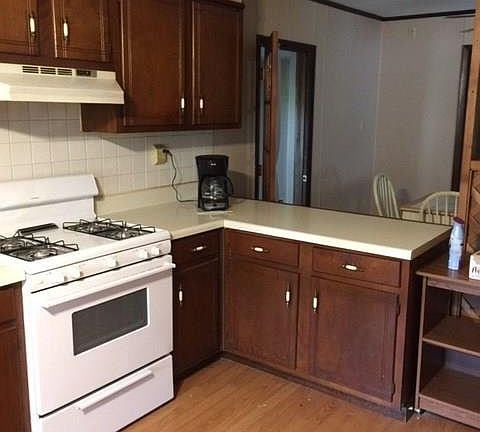 5th image of 329 Faye Dr