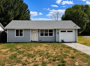 1014 3rd Avenue, Oroville, WA 98844