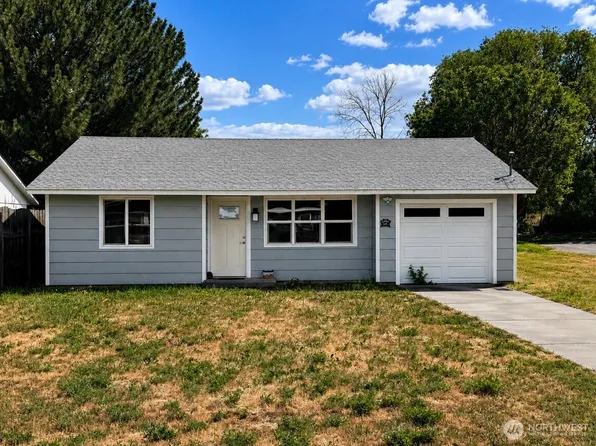 1014 3rd Avenue, Oroville, WA 98844