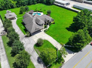 9436 Hufsmith Rd, Tomball, TX 77375