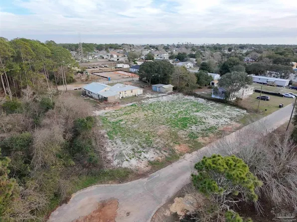 5150 Viking Rd #A, Pensacola, FL 32507