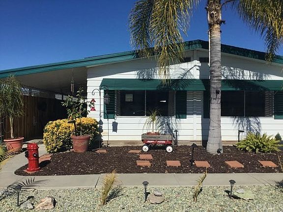 2nd image of 43652 Mayberry Ave