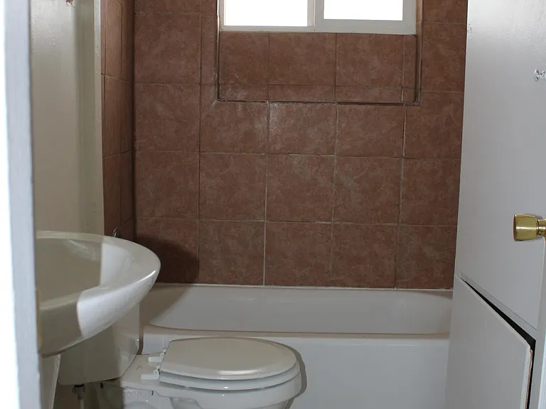 Main bathroom