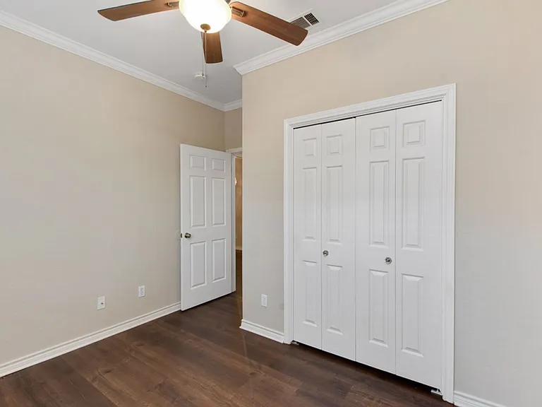 2208 Indian Trl #B — Photo 16