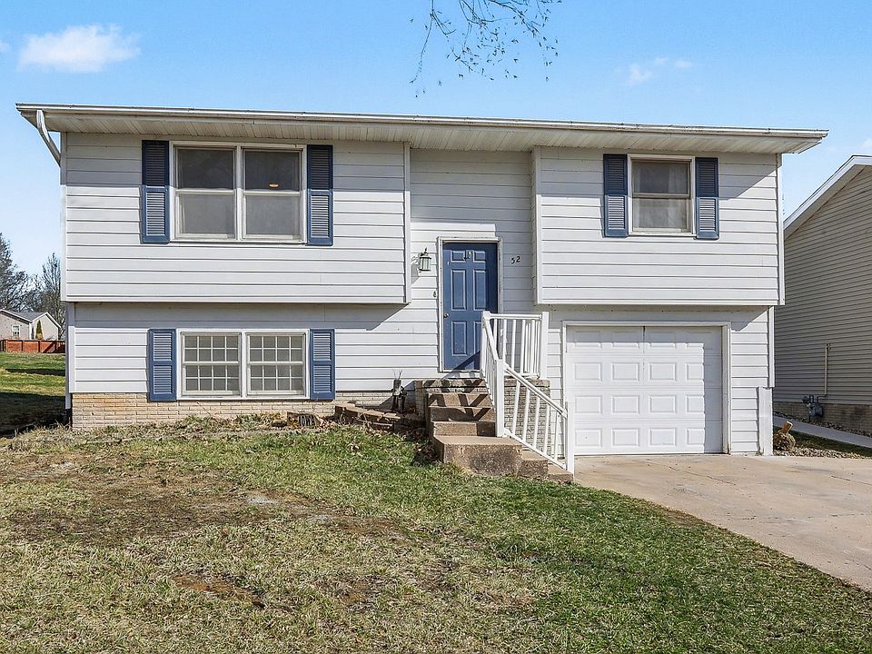 1st image of 52 Brook Cir