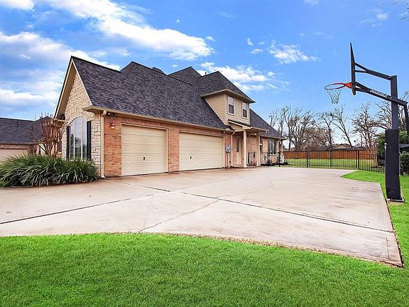 5th image of 2603 Creektrail Ln