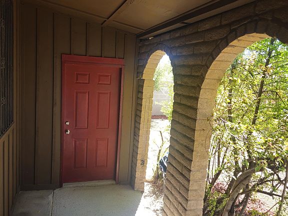 2nd image of 1606 Indiana Ave