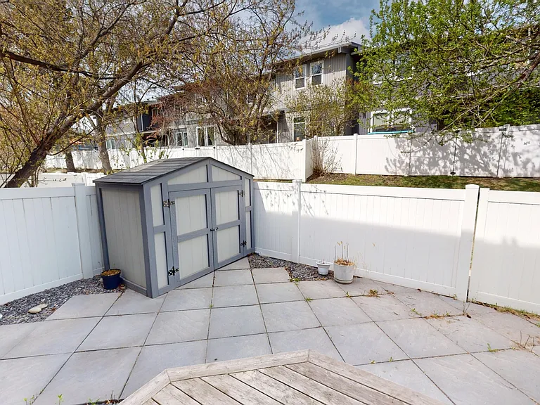 502 Silvercreek Close NW — Photo 18