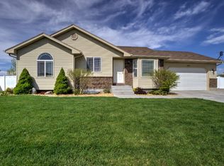 3093 N Wildflower Dr, Idaho Falls, ID 83401