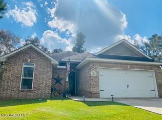 956 Poni Pl, Diamondhead, MS 39525