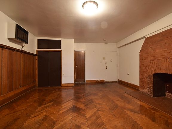 2nd image of 307 W 106th St #B