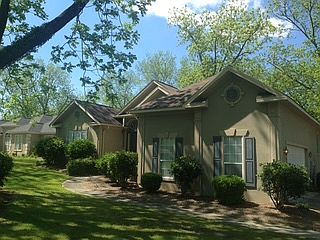 2nd image of 102 Silver Cir