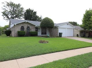 504 E Timberview Ln, Arlington, TX 76014