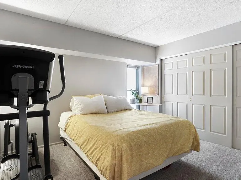 270 E Highland Ave — Photo 11
