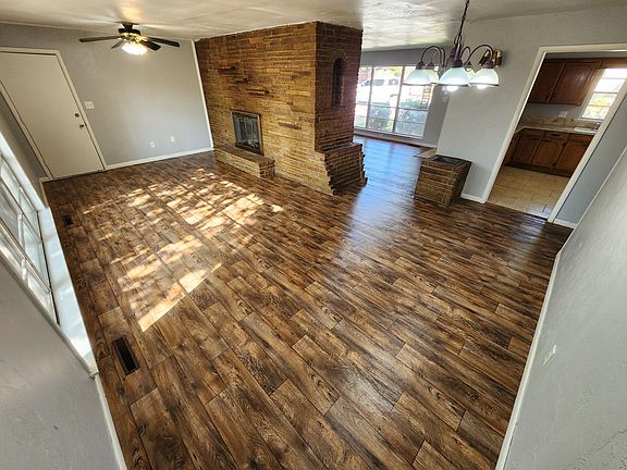 3rd image of 719 Saint Joseph Dr