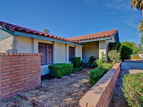4th image of 4425 E Le Marche Ave