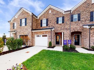 110 Fisher Dr #121, Lebanon, TN 37087