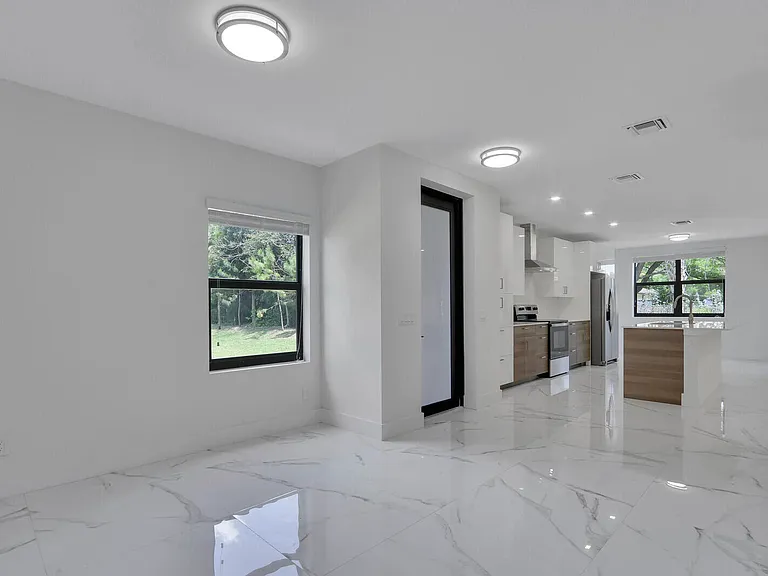 406 Bella Sol Way — Photo 4