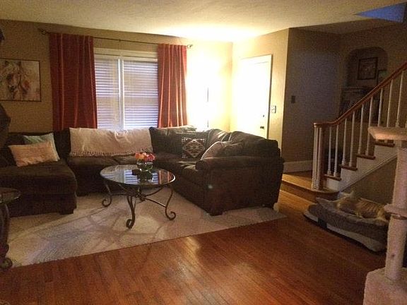 4th image of 212 Glen Echo Dr #B