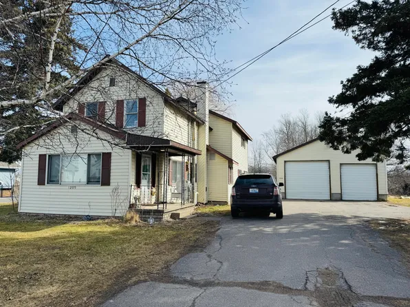 1209 Seymour St, Sault Sainte Marie, MI 49783