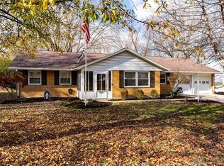 831 Gleneagle Dr, Dayton, OH 45431