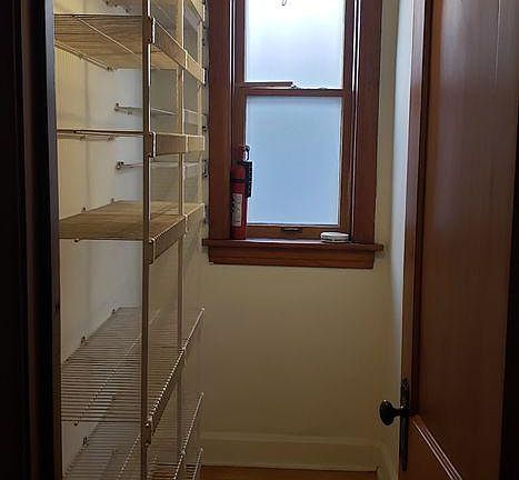 5th image of 3-2322 W Walton St #3