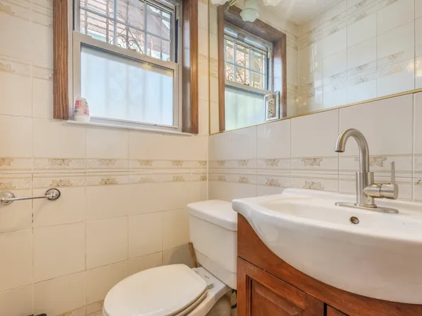 63-24 Alderton Street image 10 of 25