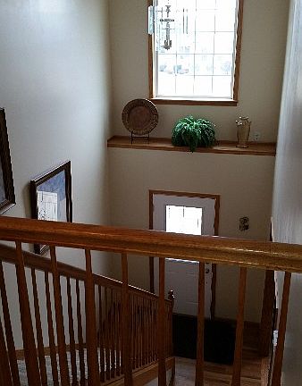 3rd image of 7564 Hillbridge Dr