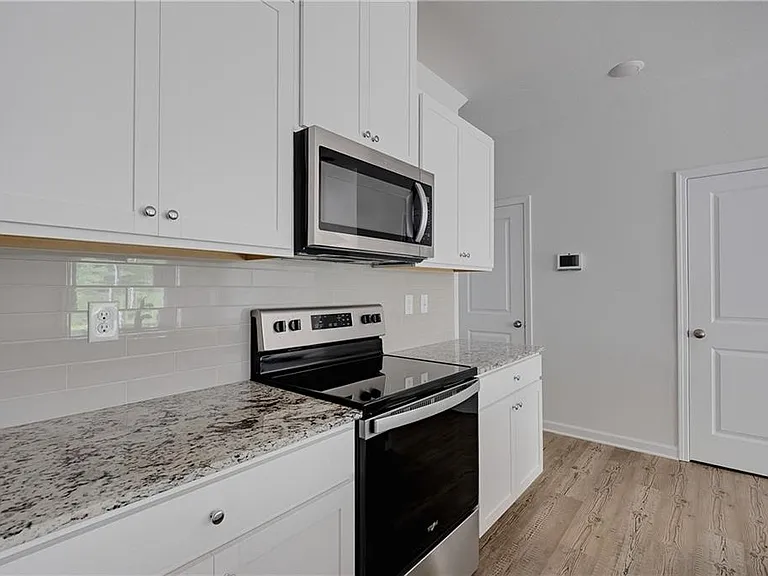 5141 Sidney Square Dr — Photo 16