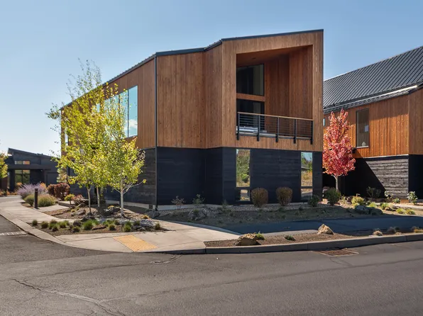 19332 Outrider Loop, Bend, OR 97702