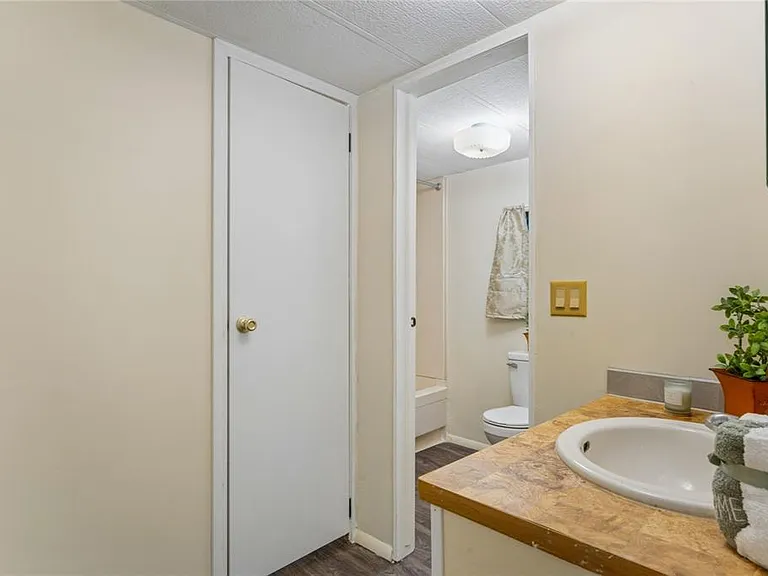 6601 Sutherland Ave — Photo 21