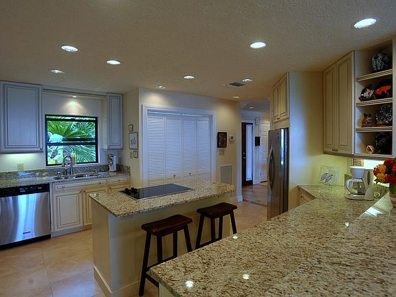 5th image of 313 Carden Beach