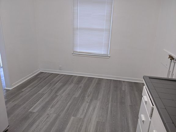 4th image of 611 S 3rd Ave #613