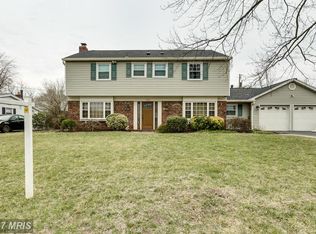 13106 Point Pleasant Dr, Fairfax, VA 22033