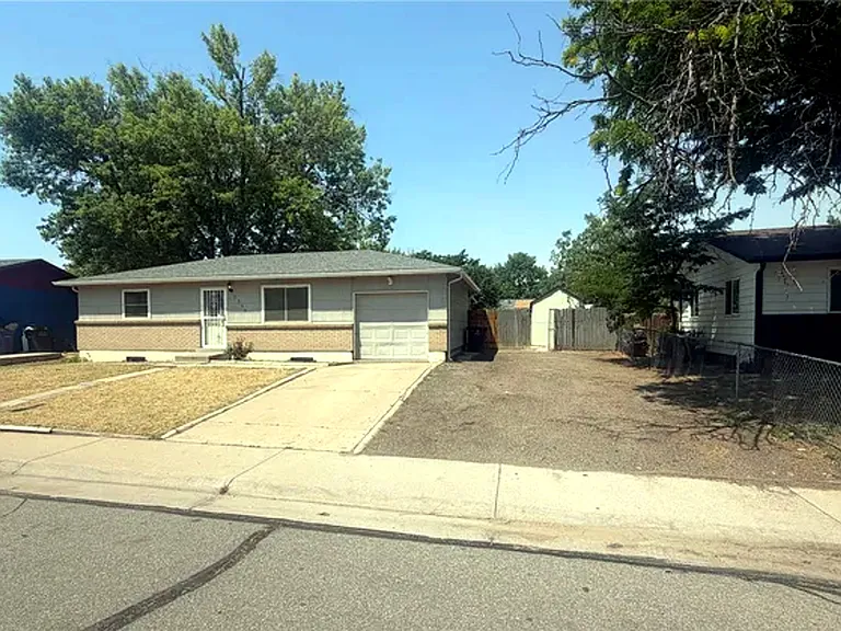 5255 Memphis St #207 — Photo 4